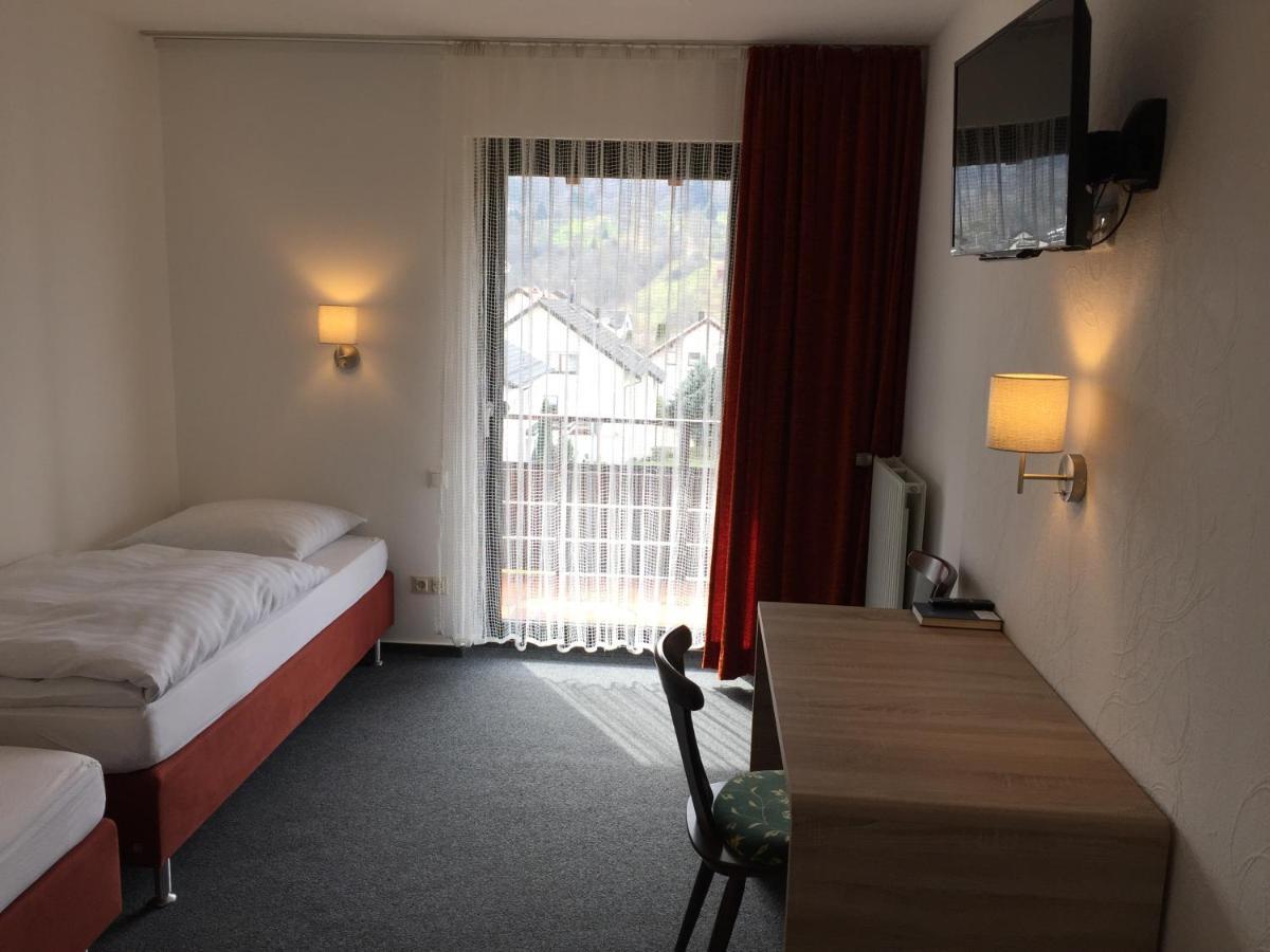 Gaestehaus Faessle ไวน์ชตัดท์ ภายนอก รูปภาพ